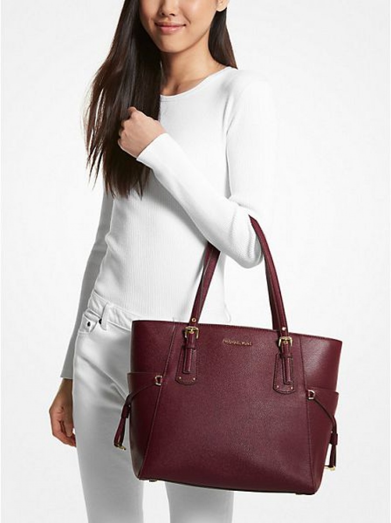 Bolsas Tote Michael Kors Voyager Small Pebbled Couro Bordeaux | 763541-MPN